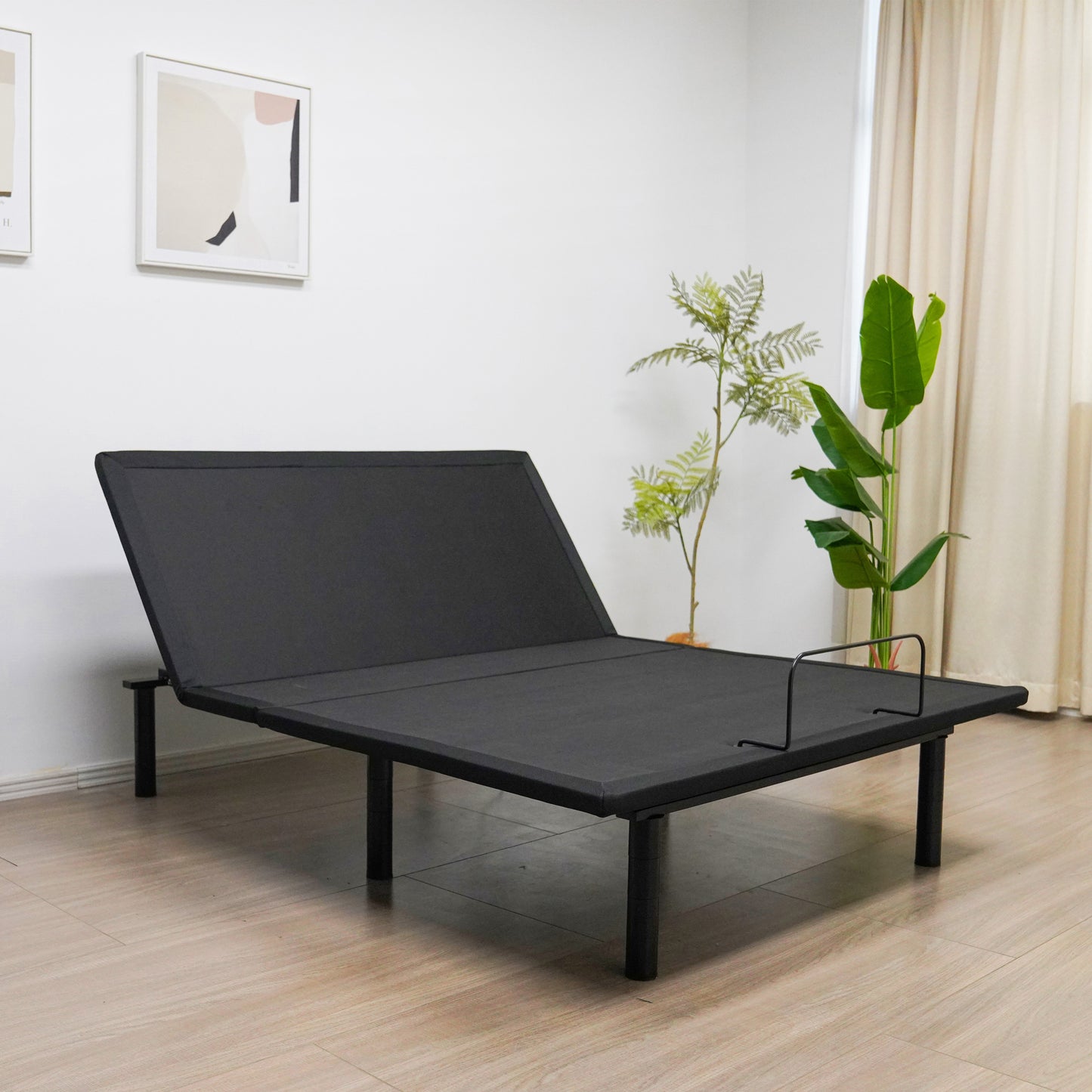 Angle view of raised head in-situ