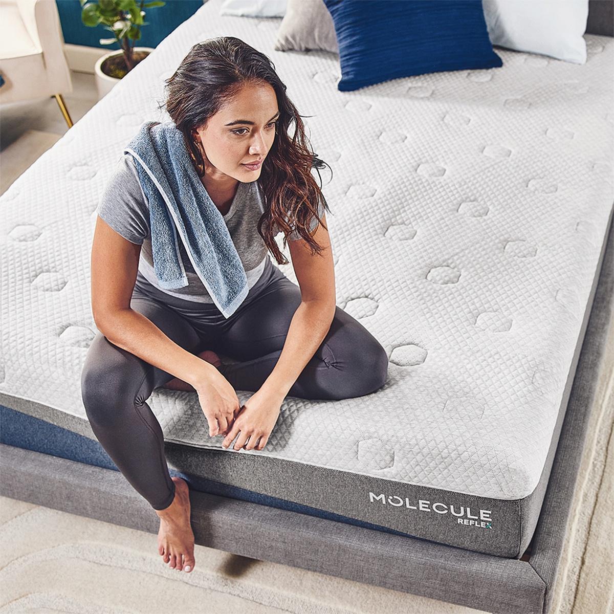 MOLECULE Reflex Hybrid Plush Mattress - Image 7