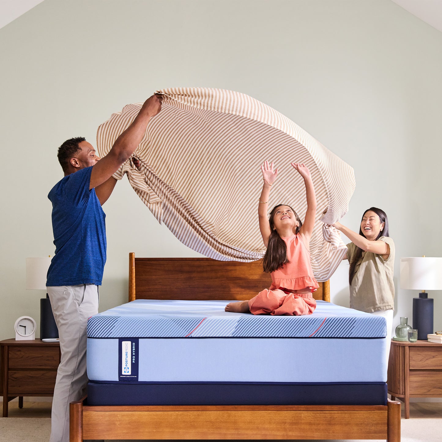 Sealy Posturepedic® Pro Dakota Ridge Hybrid Firm Mattress - lifestyle