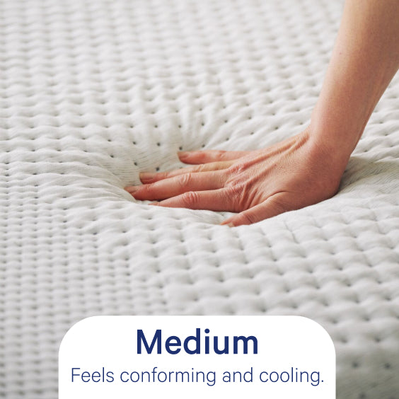 Casper Snow Hybrid mattress - Medium - feels conforming and cooling.