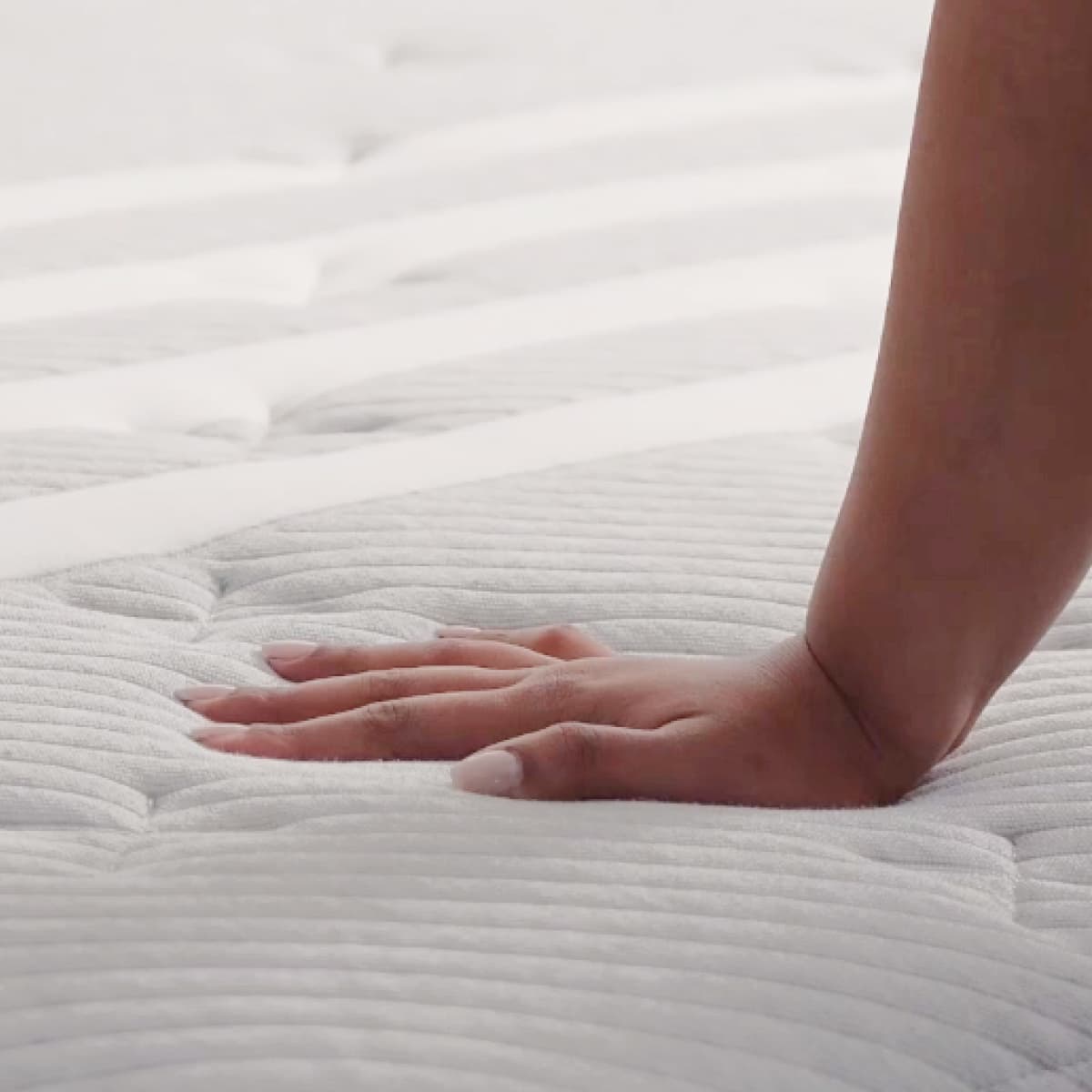 Leesa Plus Medium Hybrid Mattress-detail