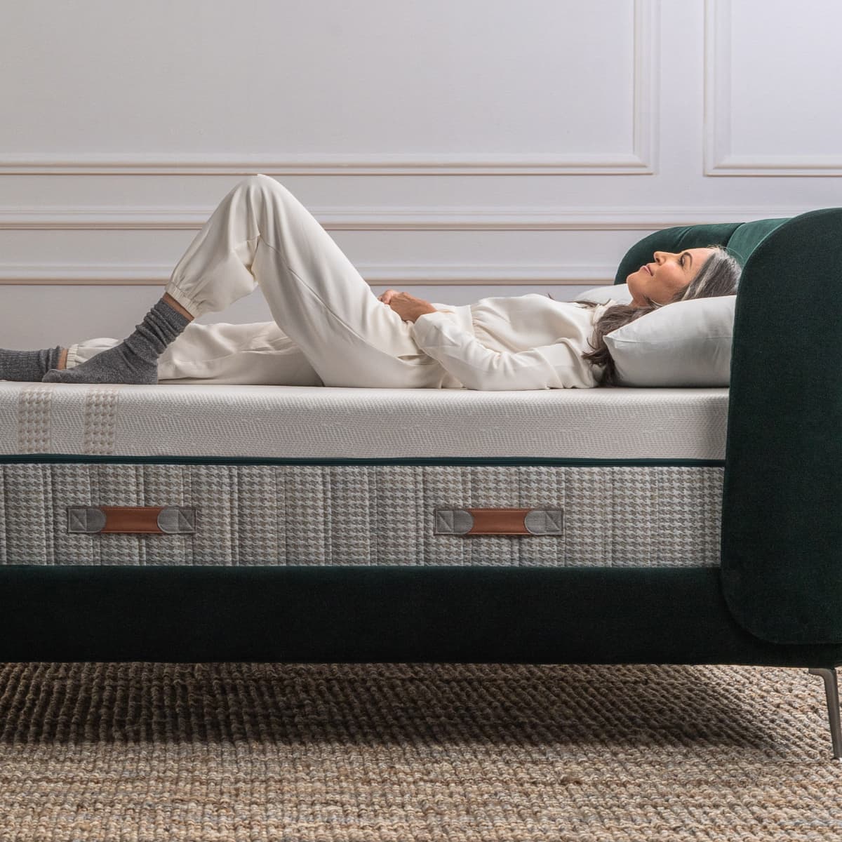 Leesa Reserve Firm Hybrid Mattress-side