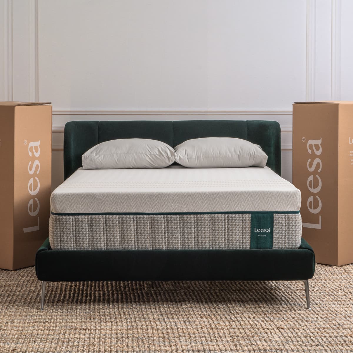 Leesa Reserve Medium Hybrid Mattress-front